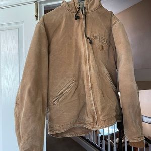 vintage Carhartt zip up jacket! size medium